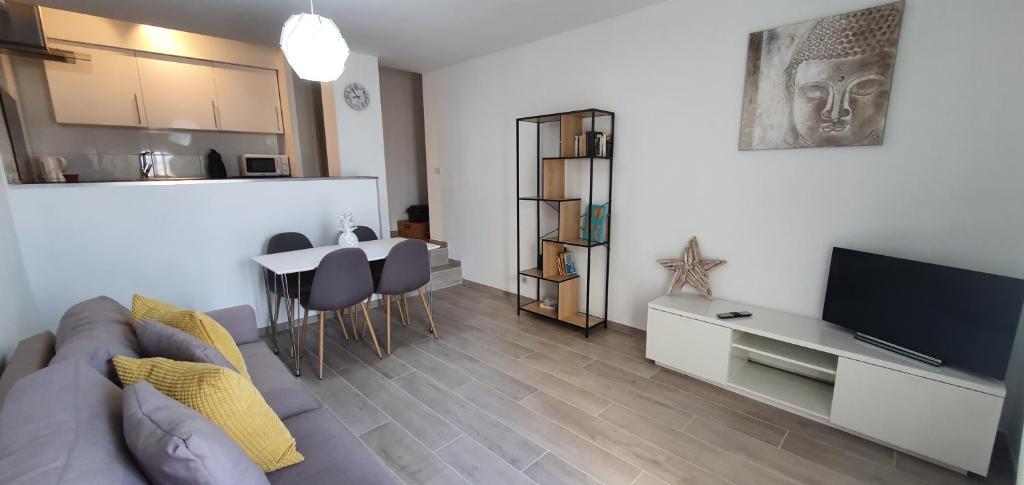 Modern cozy appartement Empuriabrava - 4