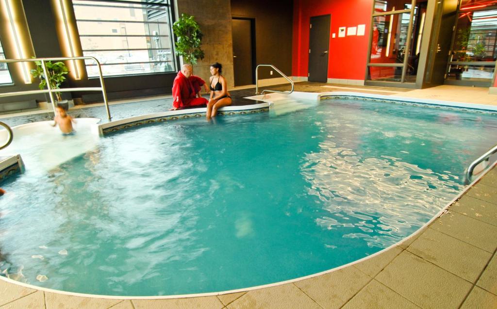 Grand Hotel Times Sherbrooke photo