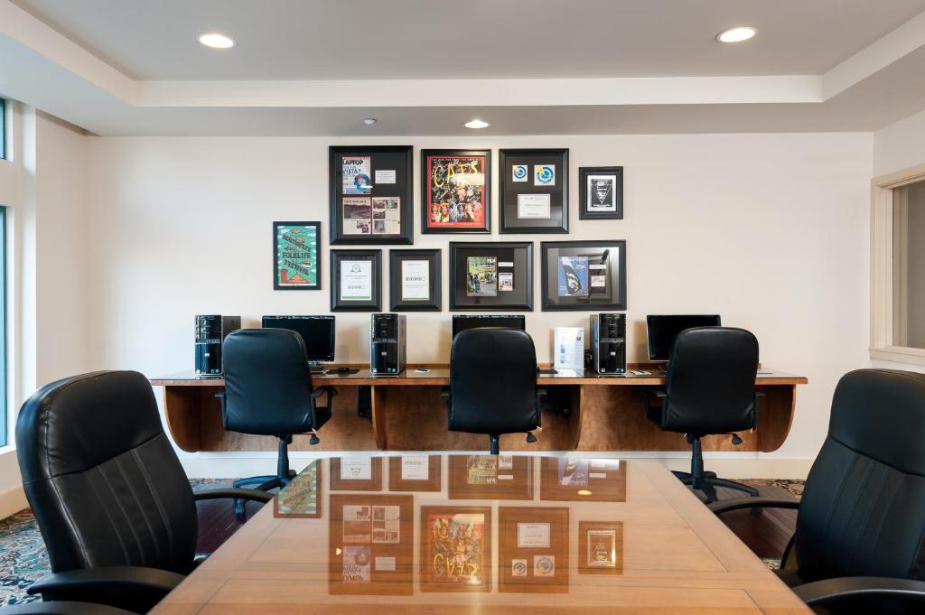 Business center