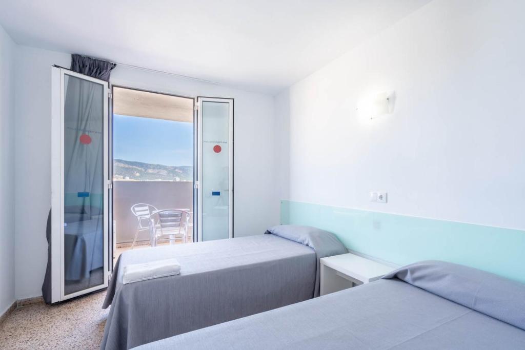 Magalluf Playa Apartments - Adults Only — Hotel rooms in Magaluf, Balearic Islands