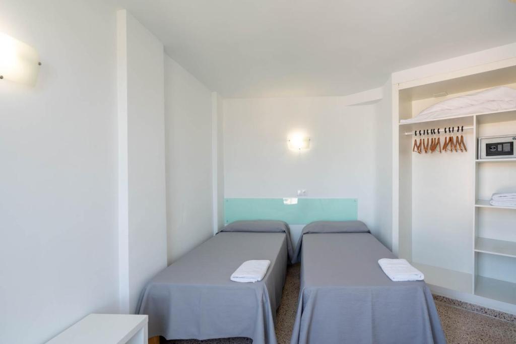 Magalluf Playa Apartments - Adults Only — Hotel rooms in Magaluf, Balearic Islands