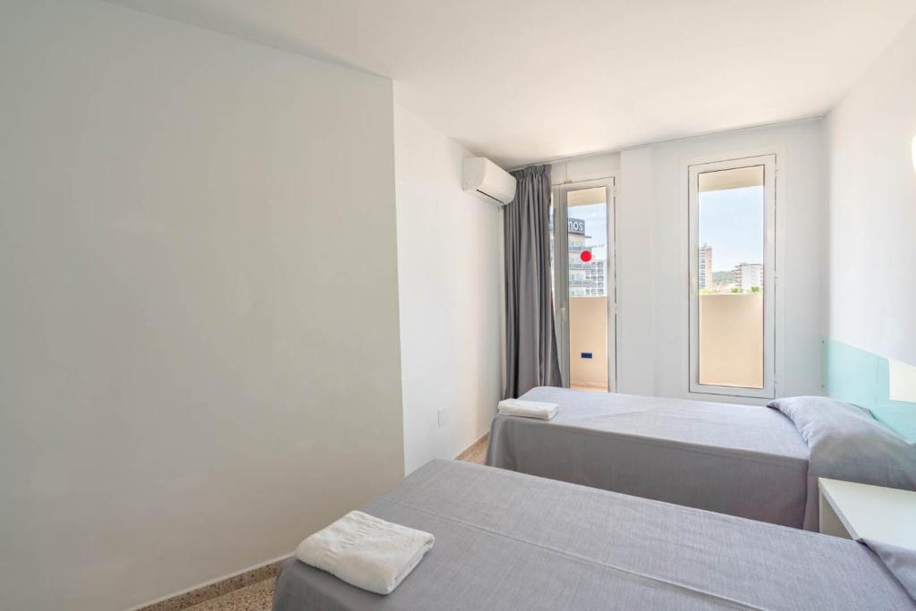 Magalluf Playa Apartments - Adults Only — Hotel rooms in Magaluf, Balearic Islands