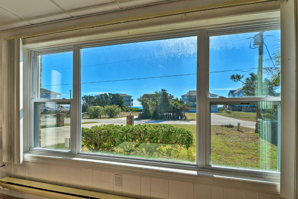 1 Ocean Fun Emerald Isle Apt, Steps to Beaches!, Emerald Isle