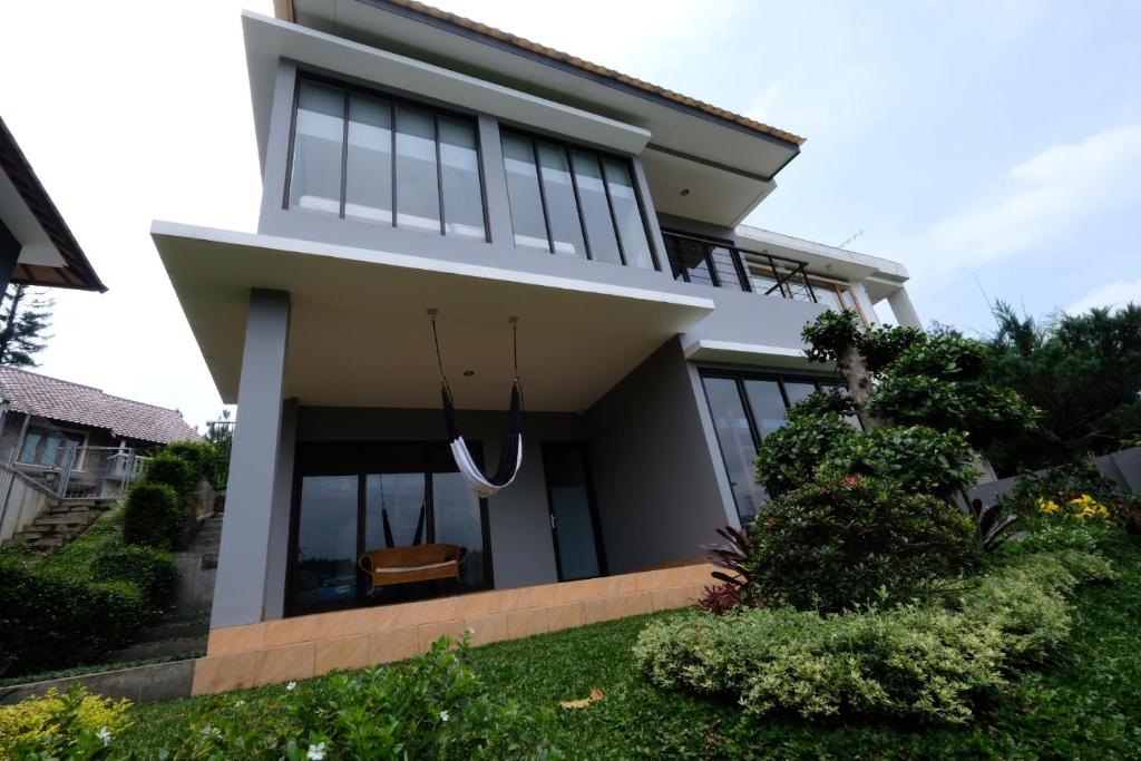 Thio's ViLLA photo
