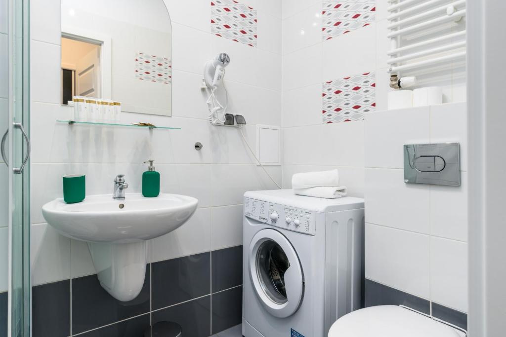 Deluxe Old Town Apartment by Renters photo