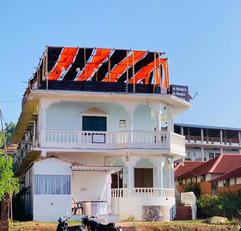 Morjim laxmi guest house ex laxmi. Morjim laxmi guest house ex laxmi
