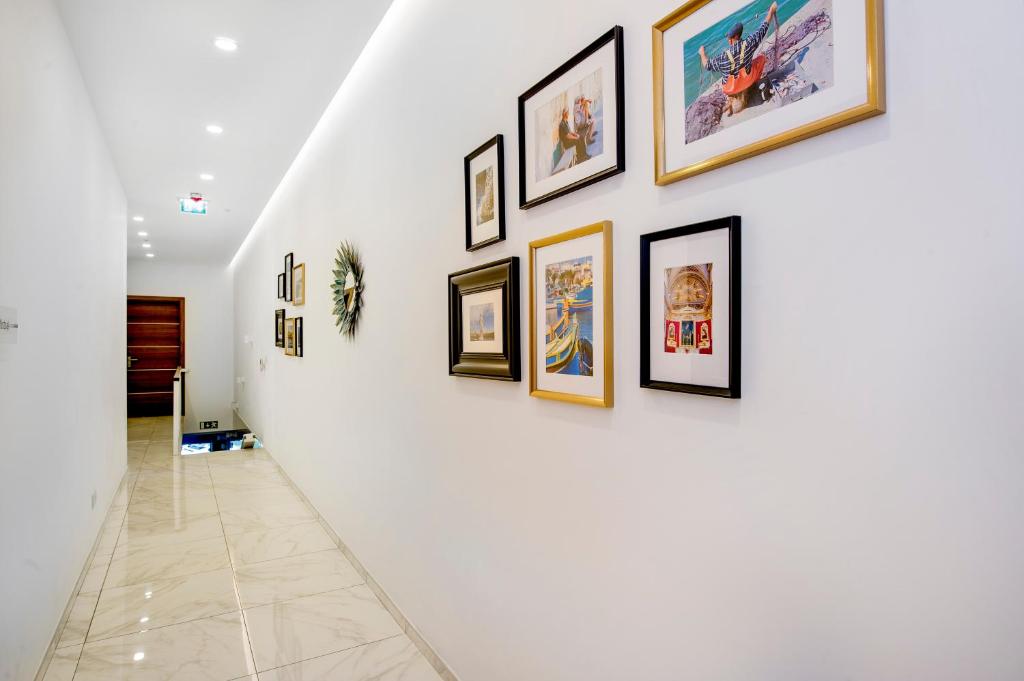 フロント・ロビー