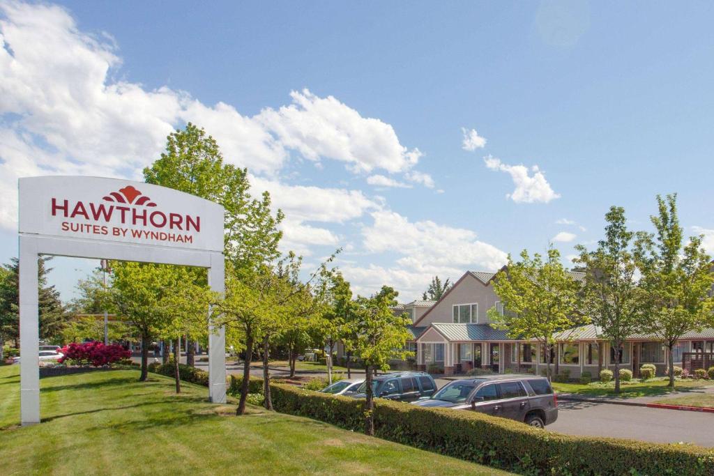 Hawthorn Suites - Seattle South/Kent Photo 6