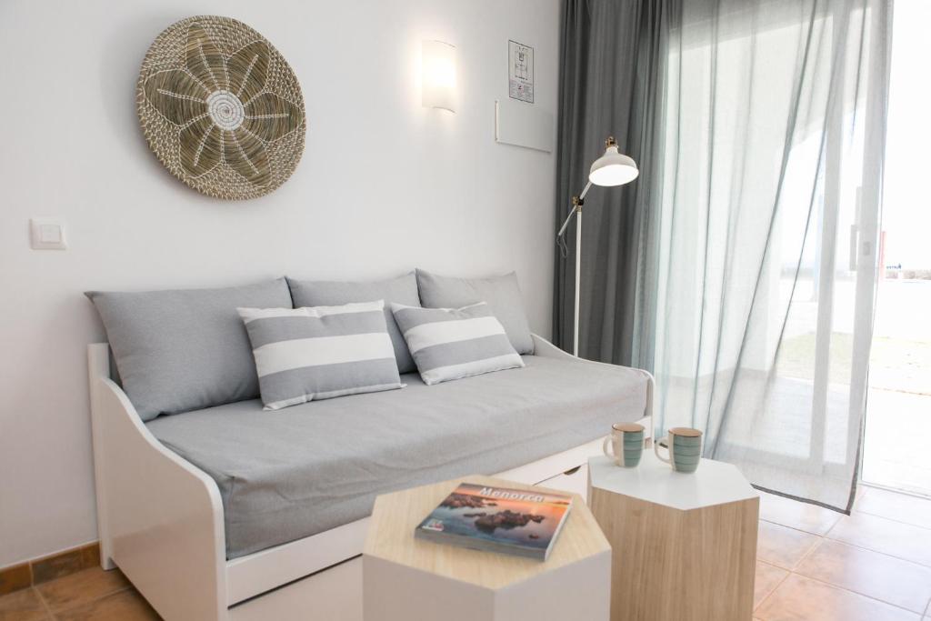 RVHotels Sea Club Menorca — Hotel rooms in Cala'n Blanes, Balearic Islands