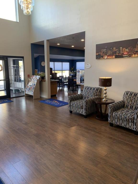 Baymont by Wyndham Limon photo