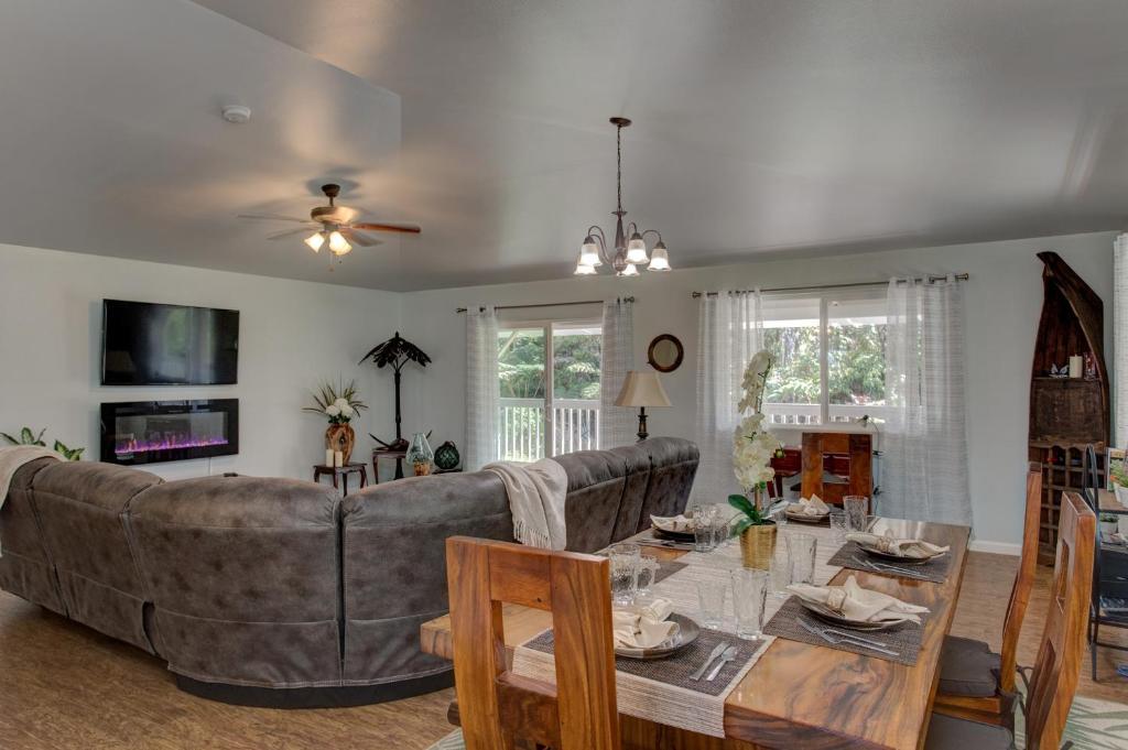 Ferns & Frogs Forest Hale home, Mountain View