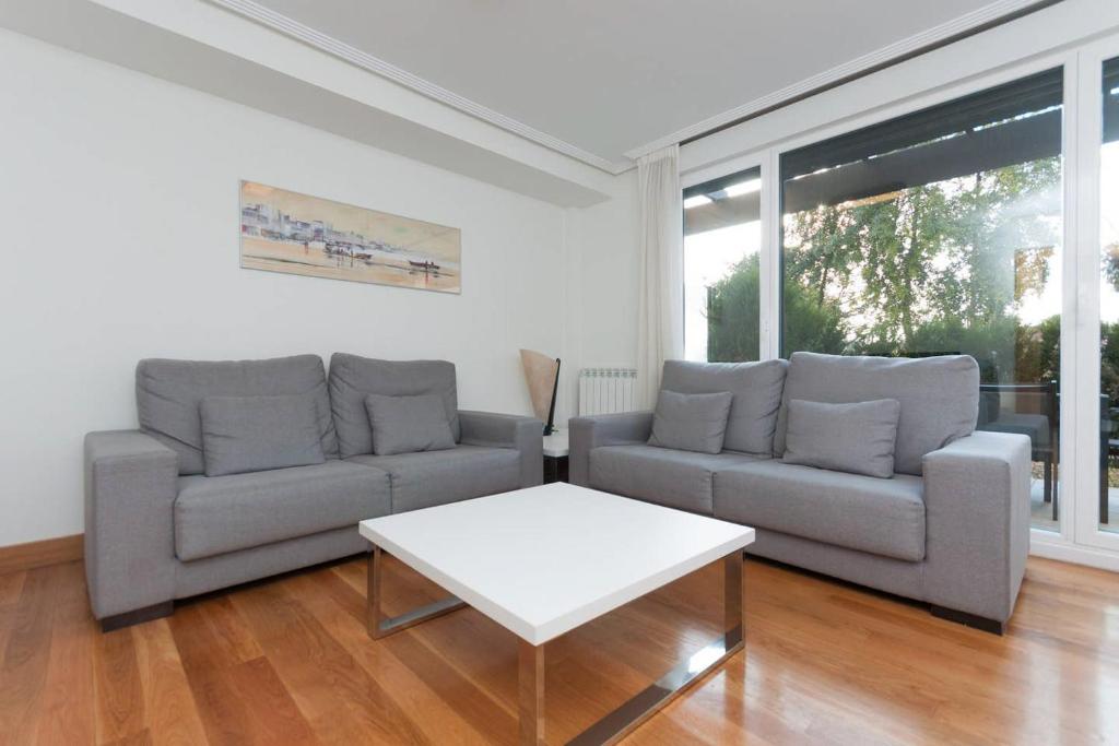 Ulia Apartments- Garden Boutique & 1 Free Parking Space - 2