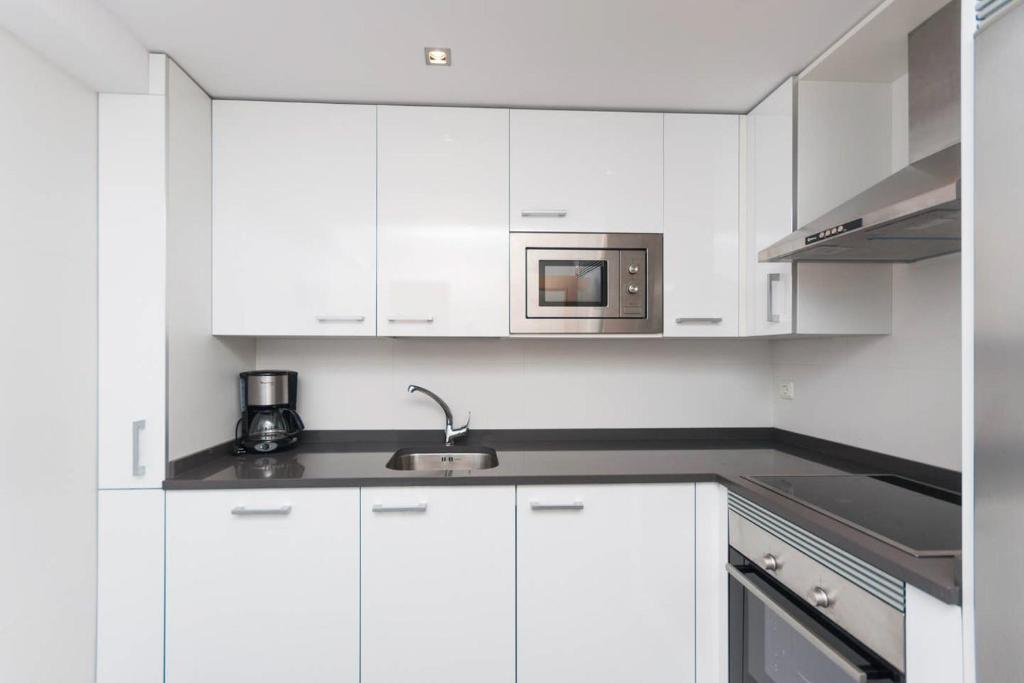 Ulia Apartments- Garden Boutique & 1 Free Parking Space - 5
