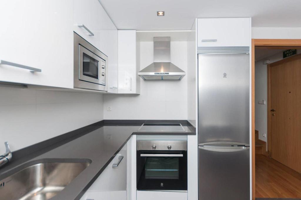 Ulia Apartments- Garden Boutique & 1 Free Parking Space - 4