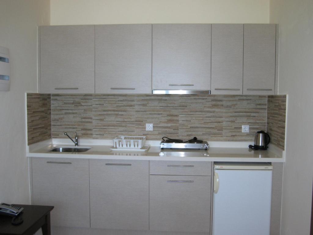 Blue Sea Hotel Apartments — Hotel rooms in Rethymnon