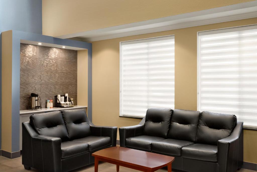 Studio Z Hotel