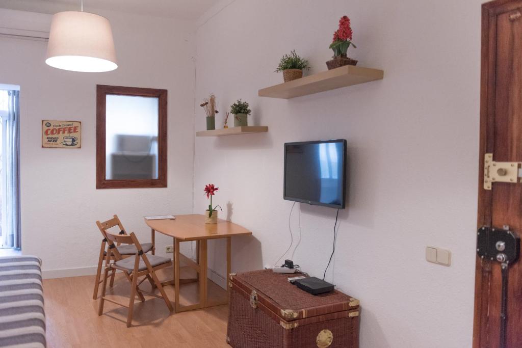 Sweet BCN Studio with Terrace - 4