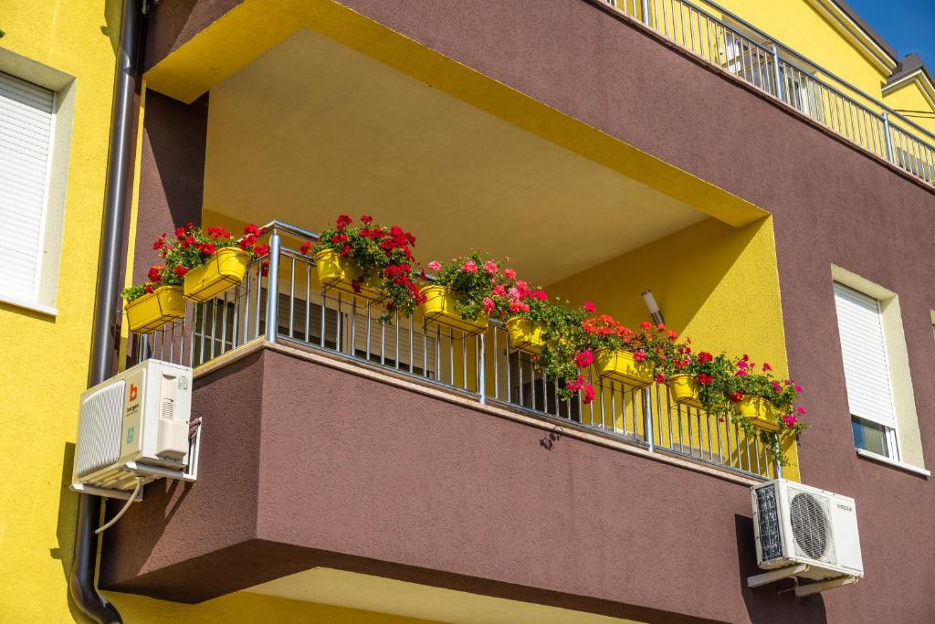 Kalanj Apartmani I Sobe photo