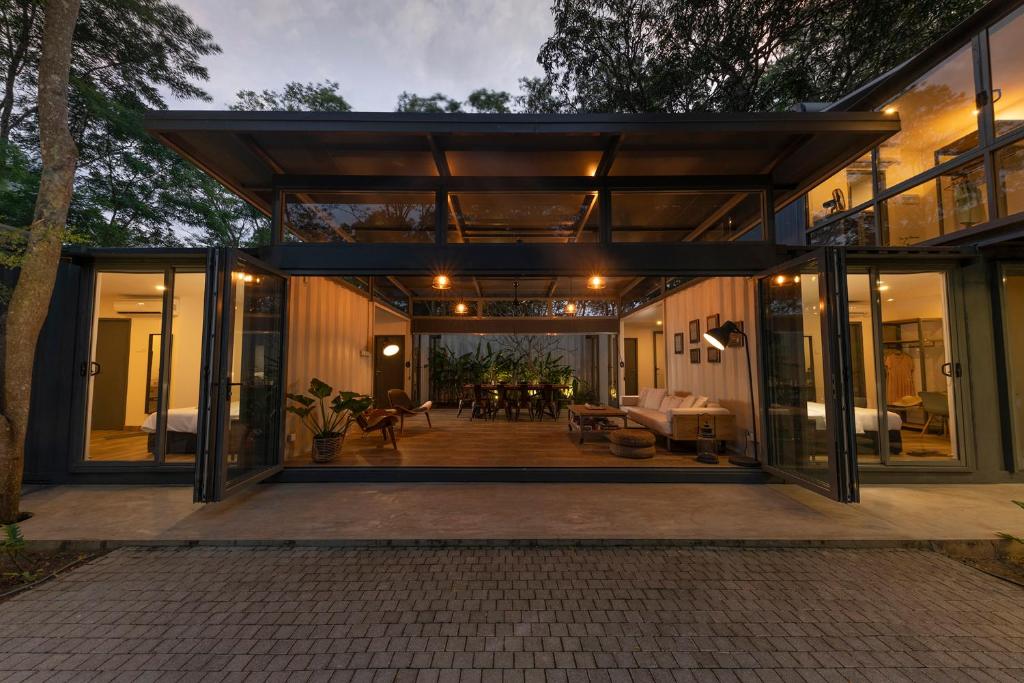The Box House 전경