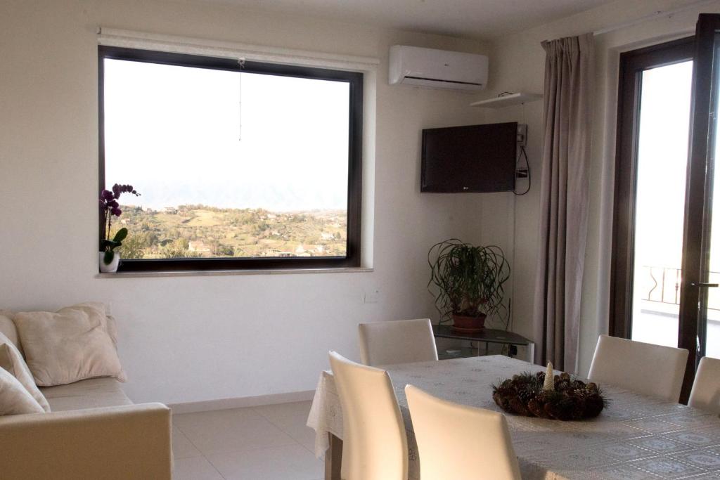 2 bedrooms appartement with shared pool enclosed garden and wifi at Bosco di Caiazzo