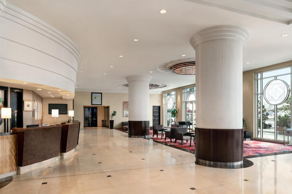 ラマダ プラザ バイ ウィンダム ドバイ デイラ (Ramada Plaza by Wyndham Dubai Deira) フロント・ロビー