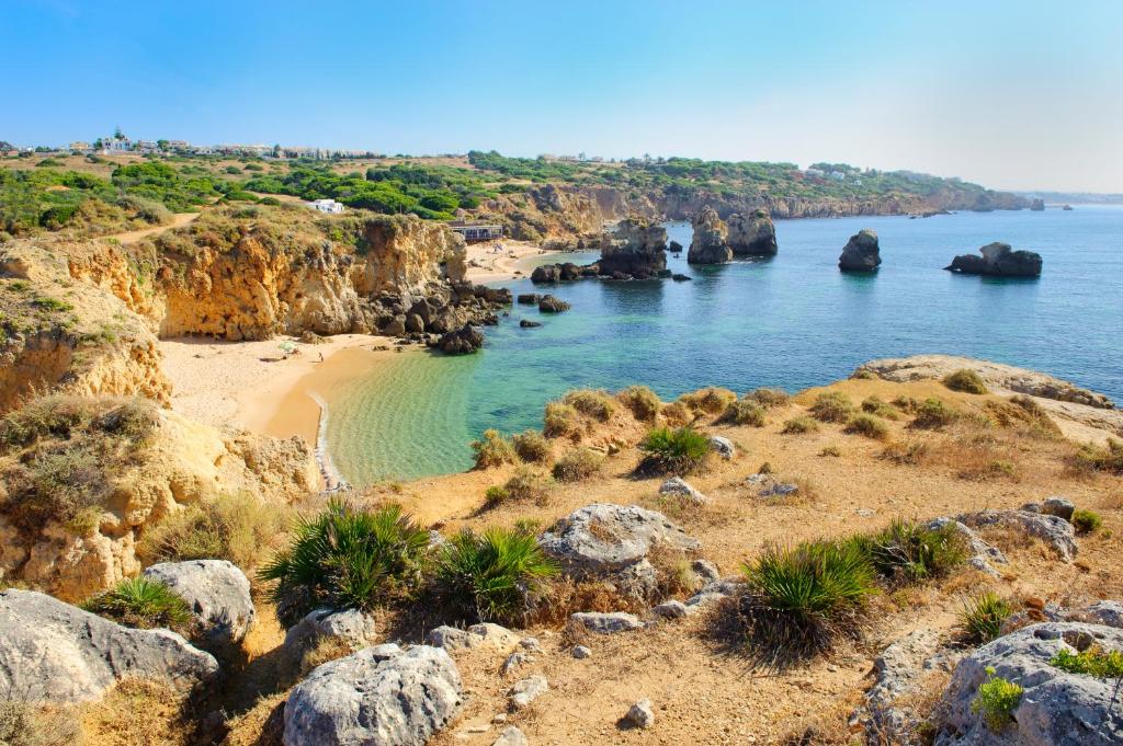 Luna Miramar Club — Beach in Albufeira, Faro