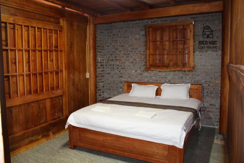 Meo Vac Clay House photo