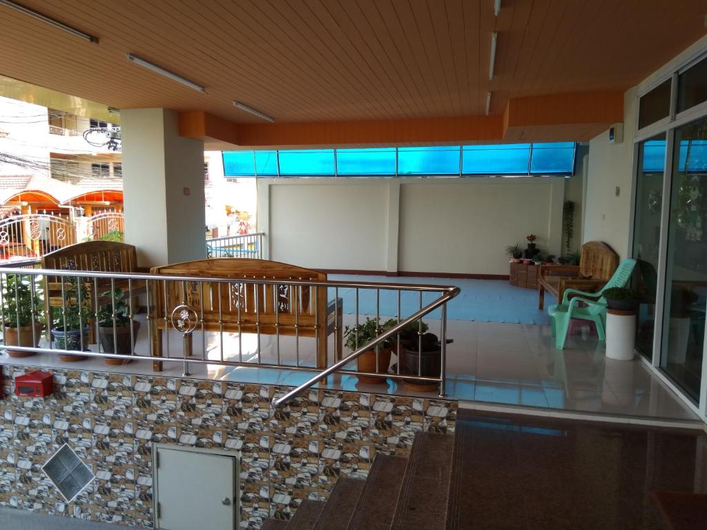 Thitikorn Grandview