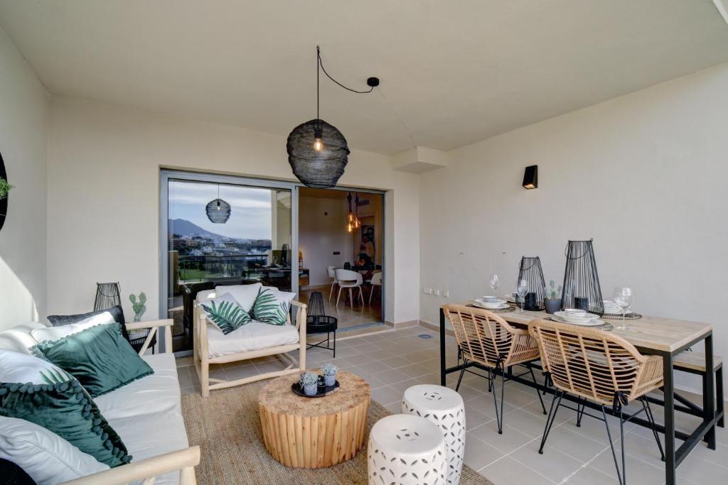 Boho Style Flat- Acosta - 2