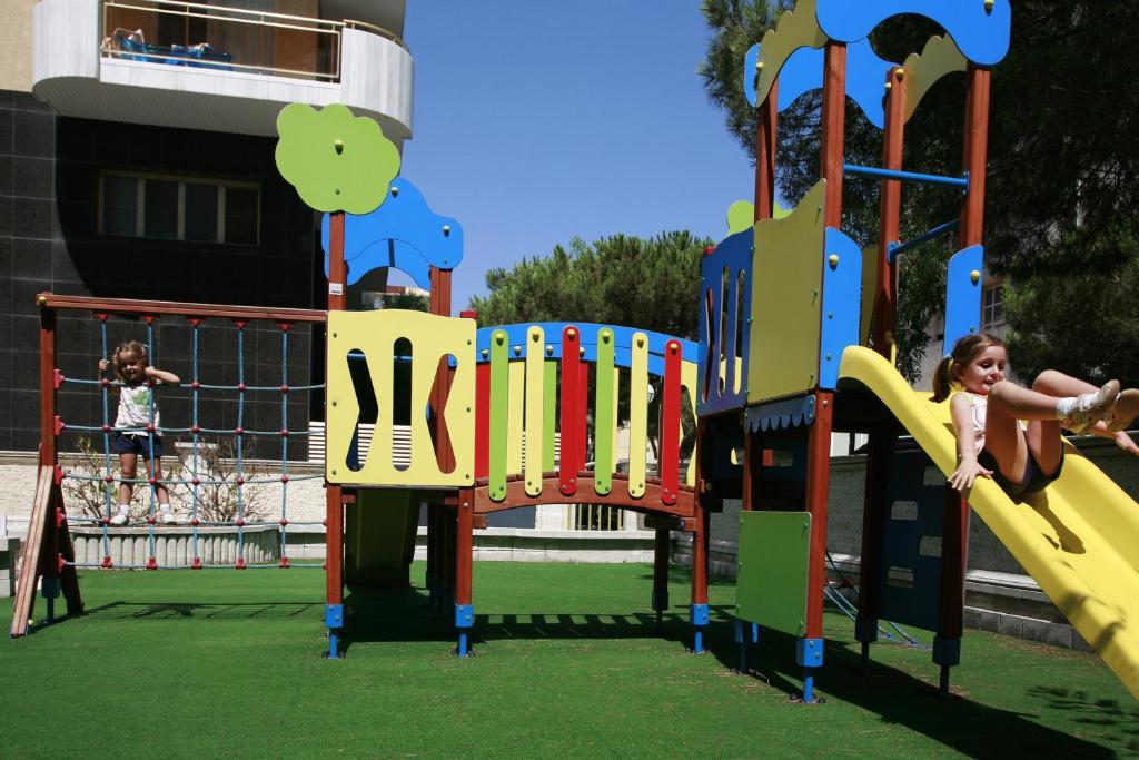 Hotel Blaumar — Attractions for children in Blanes, Catalonia