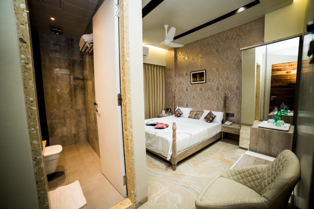 Hotels in Vasai City Center, India from 18 of Hotels