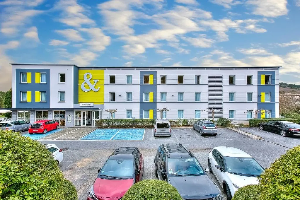 B&B HOTEL Antibes Sophia Antipolis，位于比奥的酒店