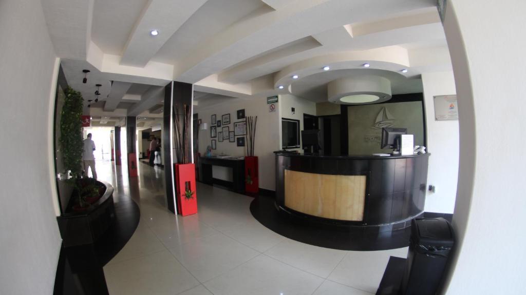 フロント・ロビー