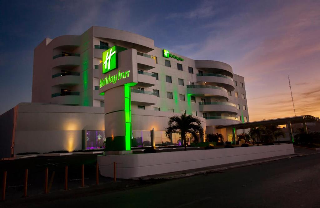 Holiday Inn Campeche photo