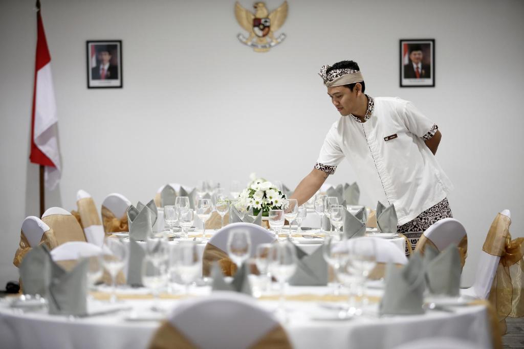 Banquet hall