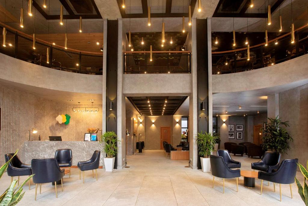 Flower Garden Hotel photo