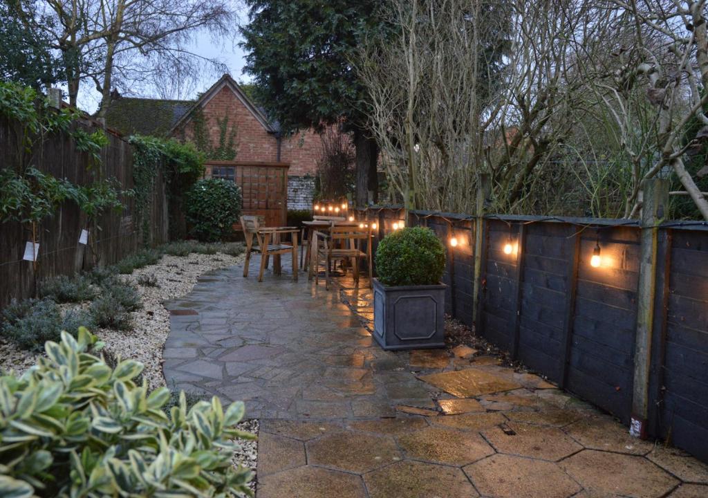 3 Tudor Cottage