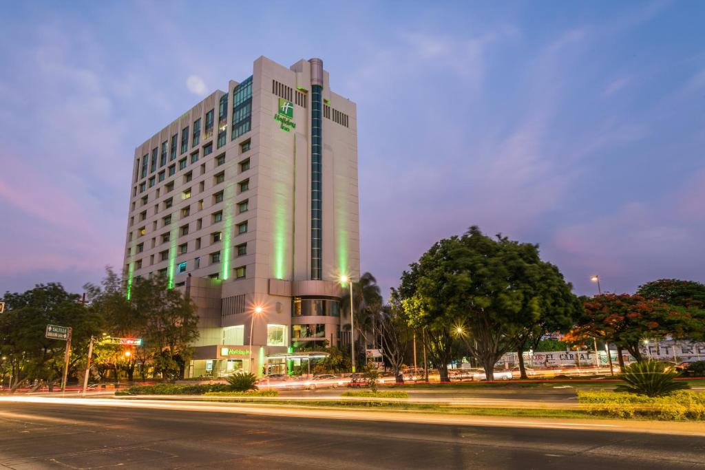 Holiday Inn Guadalajara Select by IHG - 1