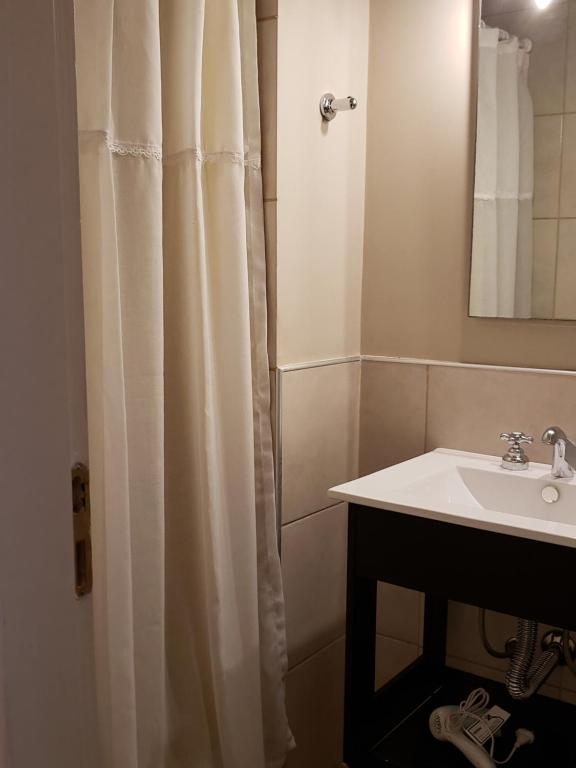 URBANA SUITES & STUDIOS 440 photo