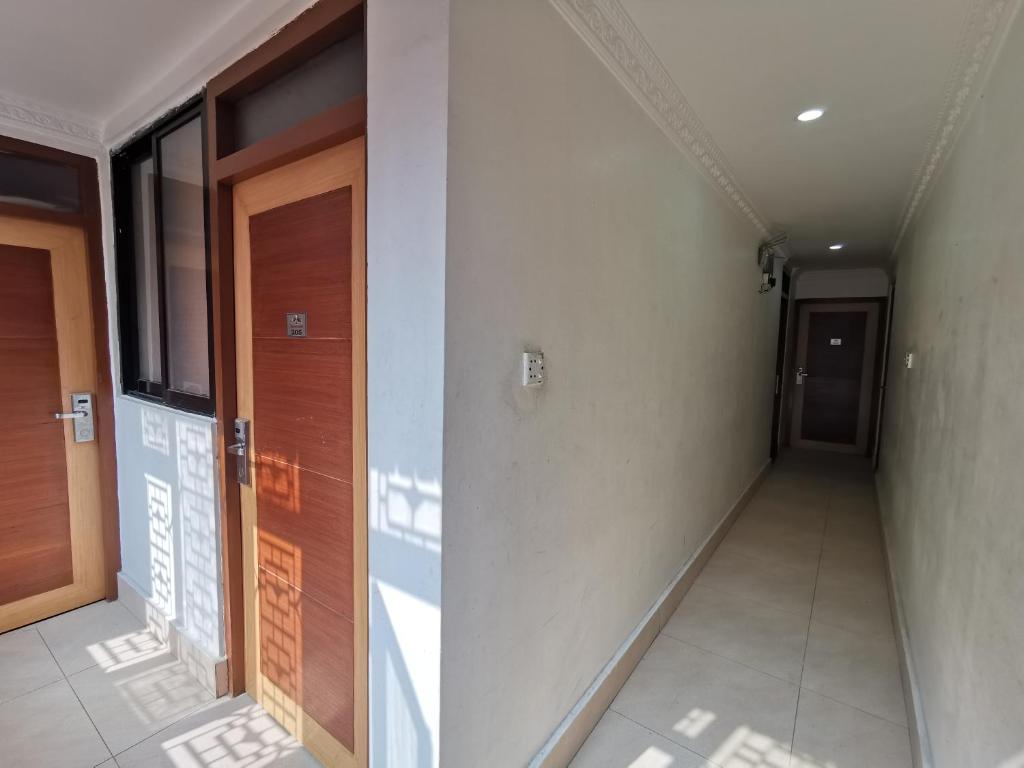 OYO 318 Hotel Pancha Buddha photo