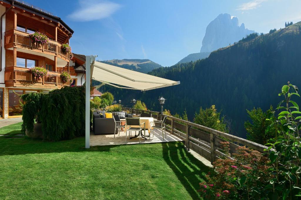 Residence Sovara — Hotel in Santa Cristina In Val Gardena