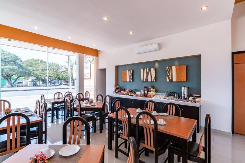 Food and beverages, Tecnohotel Itzaes in Merida