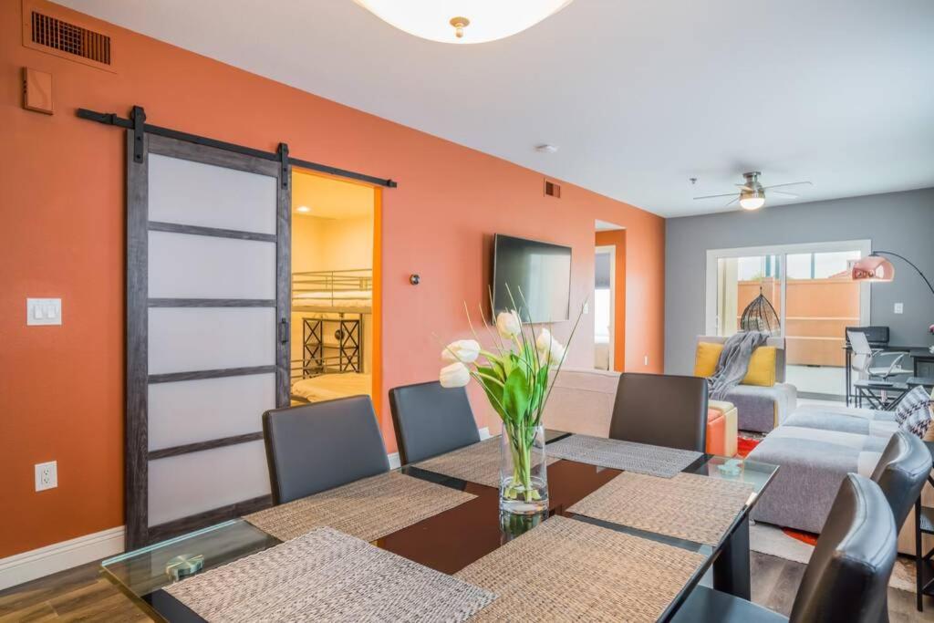 Stunning 2BD/1BA in Downtown Alhambra Main St!
