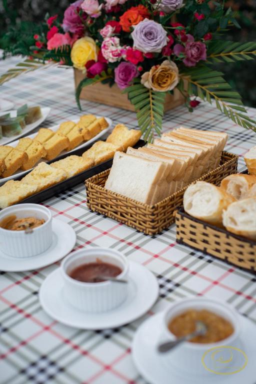 Đồ ăn và thức uống