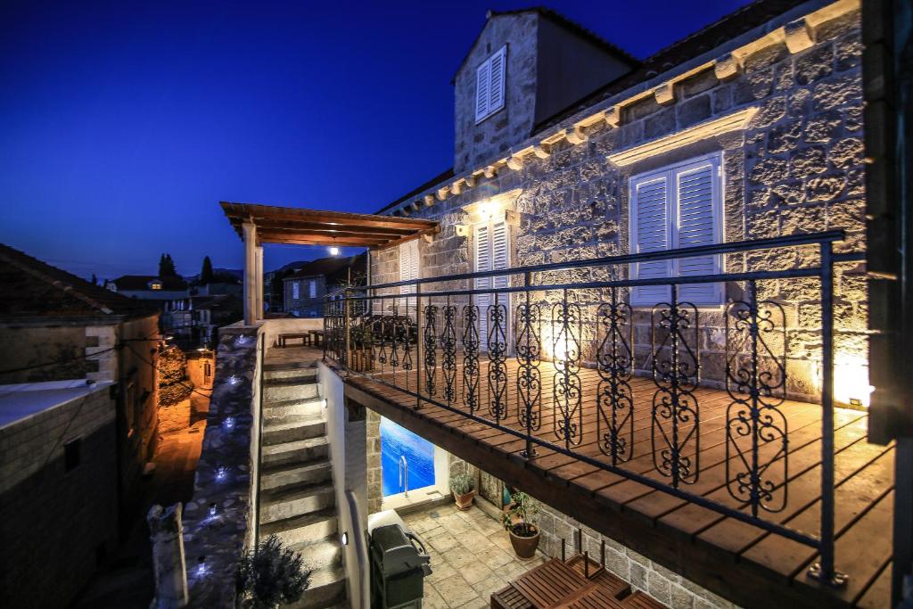 Dubrovnik-Cavtat Villa Mima -Sea front Villa with pool photo