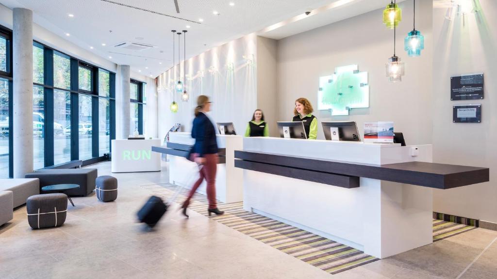 Hamburg Holiday Inn Hamburg - City Nord Additional