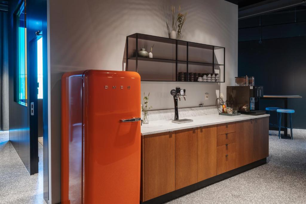 컴포트 호텔 알란다 공항 터미널 전경