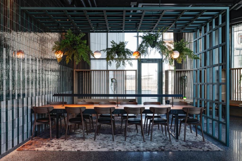 Bar/lounge