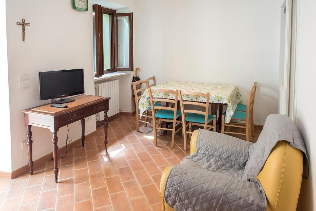 N216 - Numana, cielo-terra nei vicoli a 200mt dal mare - 2