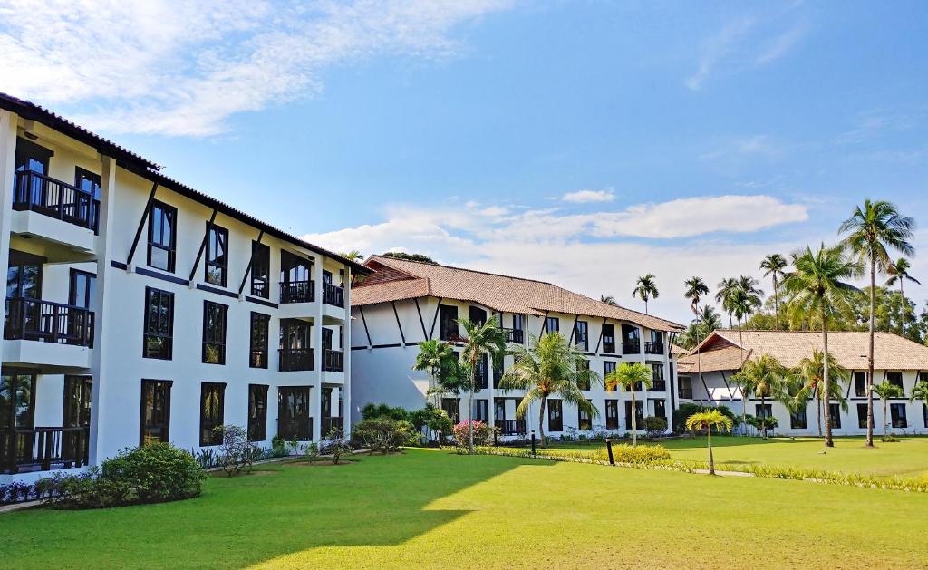 Garden, Nirwana Resort Hotel in Bintan Island